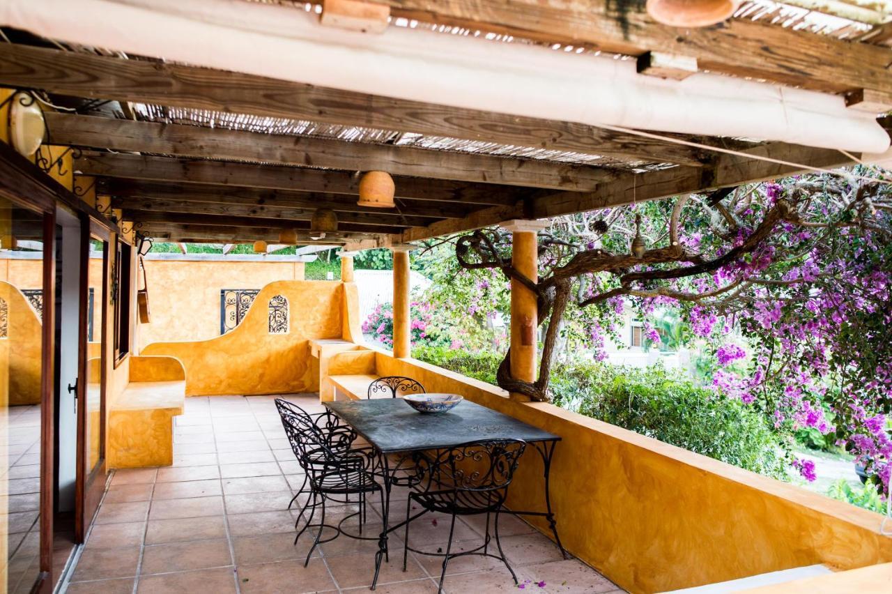 Villa Yrondi ボラボラ エクステリア 写真