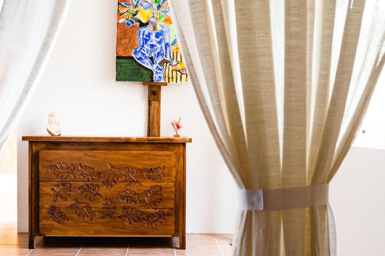 Villa Yrondi ボラボラ エクステリア 写真